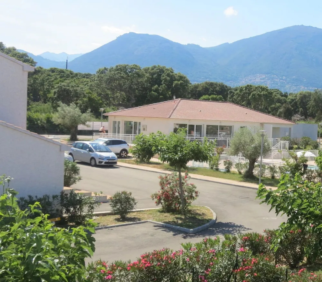 Mini 3 Mediterranean Style Villa, 100 m From the Sea, Heated Pool