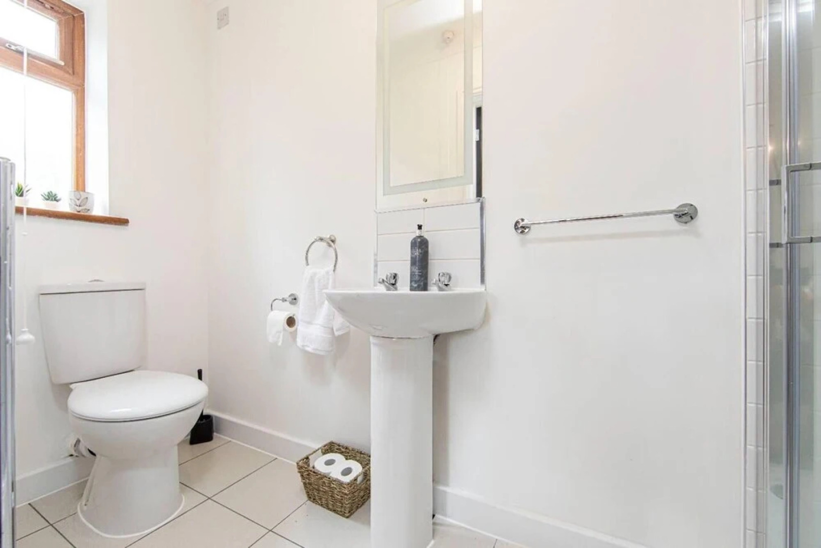 Beautiful 3-bed House in Merthyr Tydfil