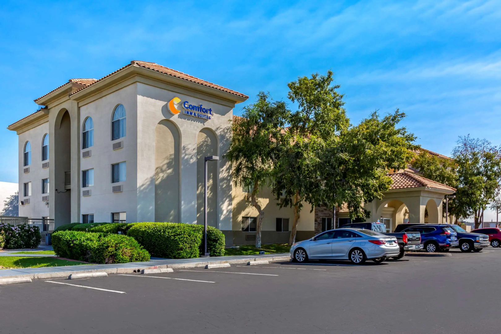 Comfort Inn & Suites Phoenix North / Deer Valley