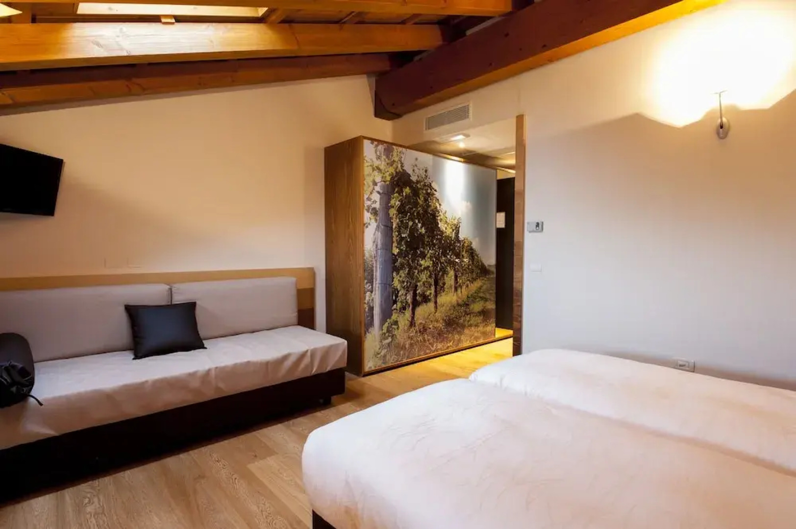 Elliot Osteria e Dormire in collina