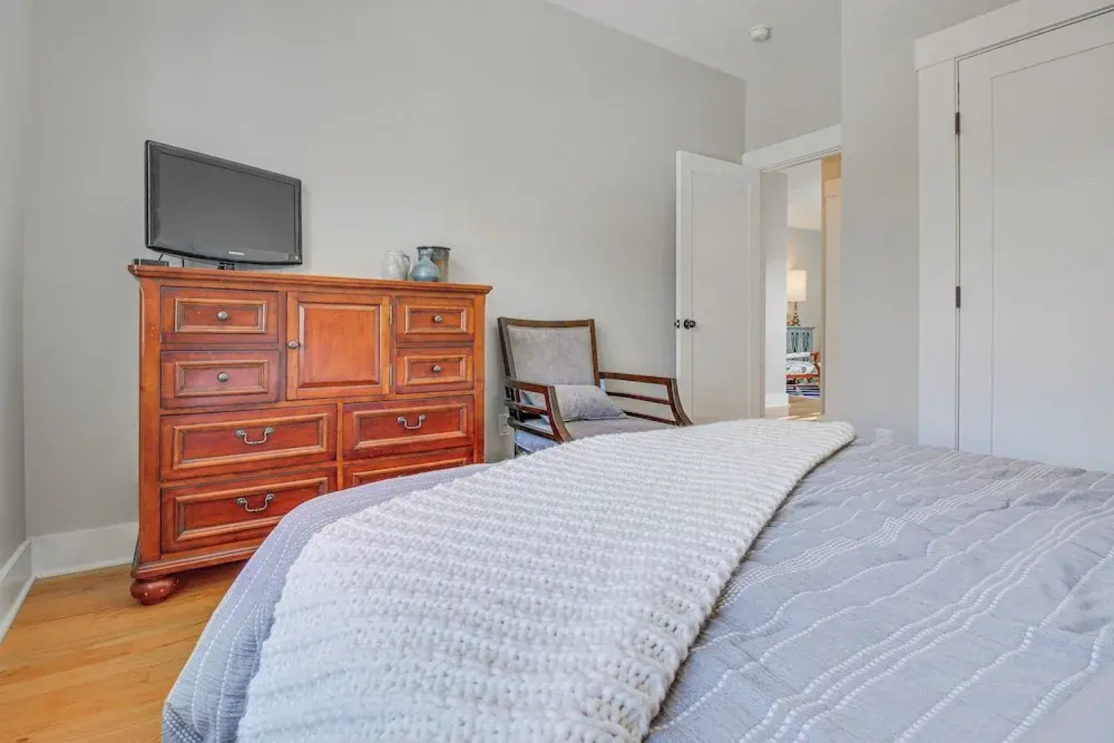 Vibrant Downtown Cincinnati Townhome w/ Sauna!