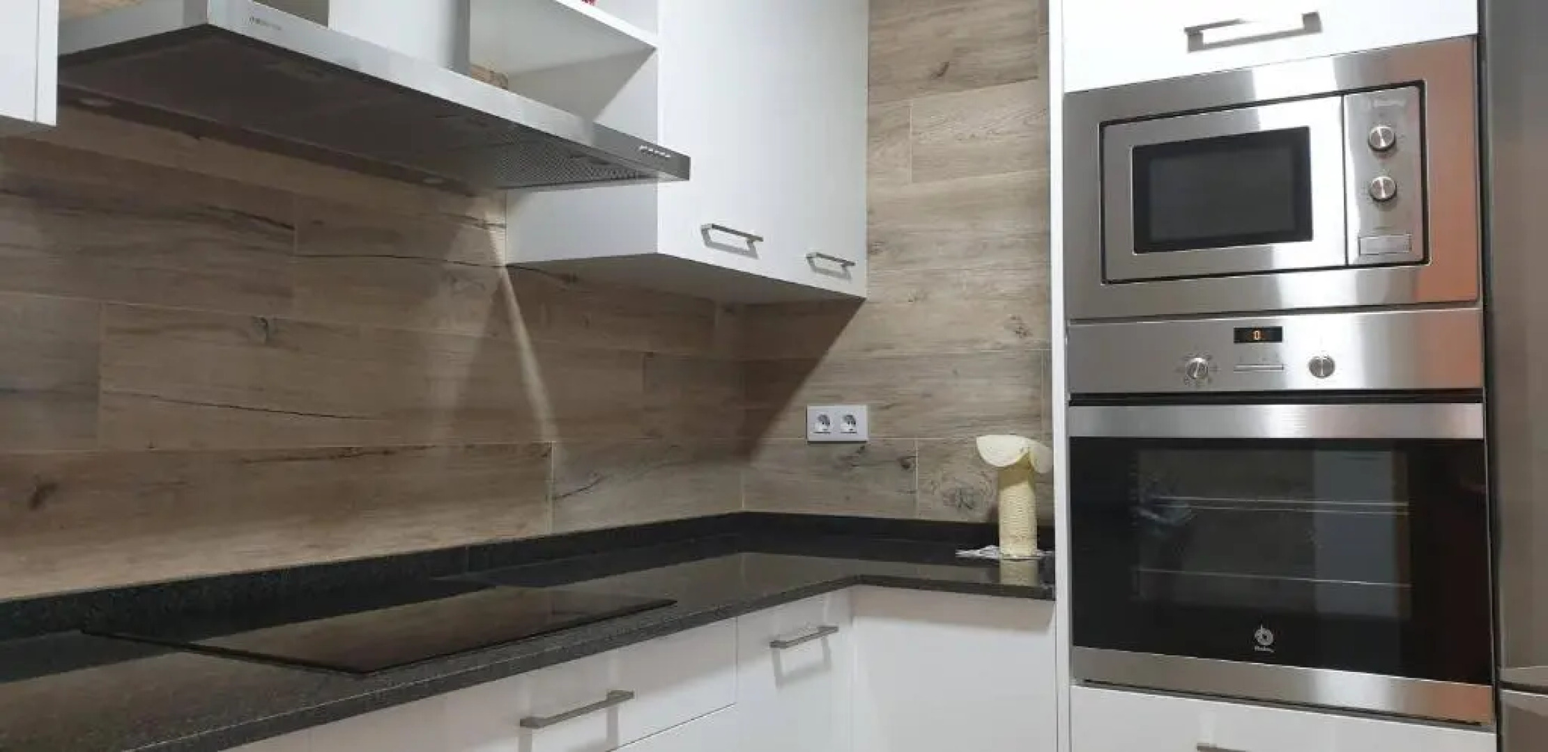 Piso Montero Ríos 18