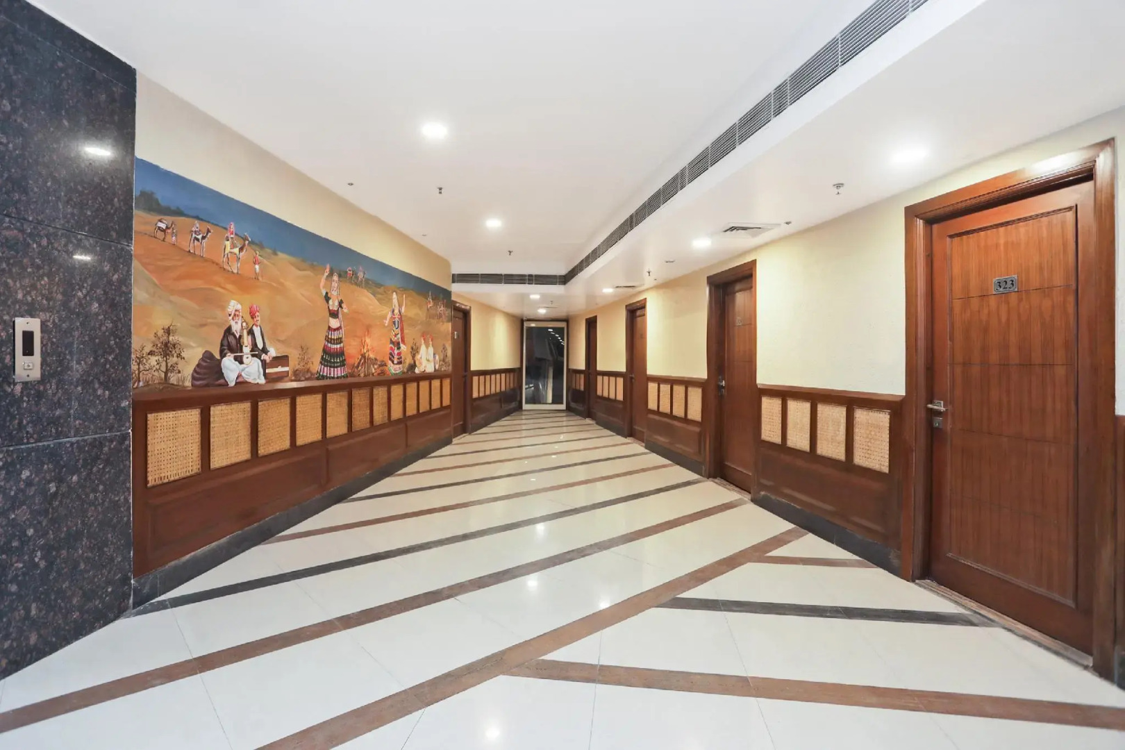 OYO 11061 Hotel Awesome