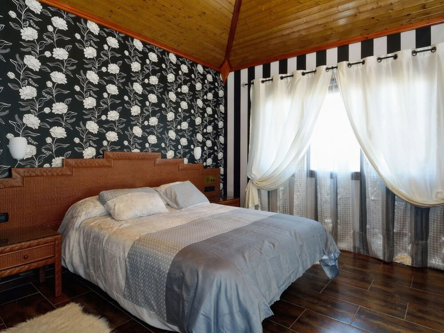 Quiet Location, Comfortable and Detached Villa With Private Pool Near Tinajo