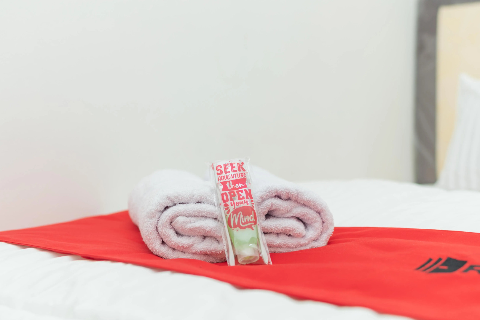 RedDoorz Near Bundaran Ciceri