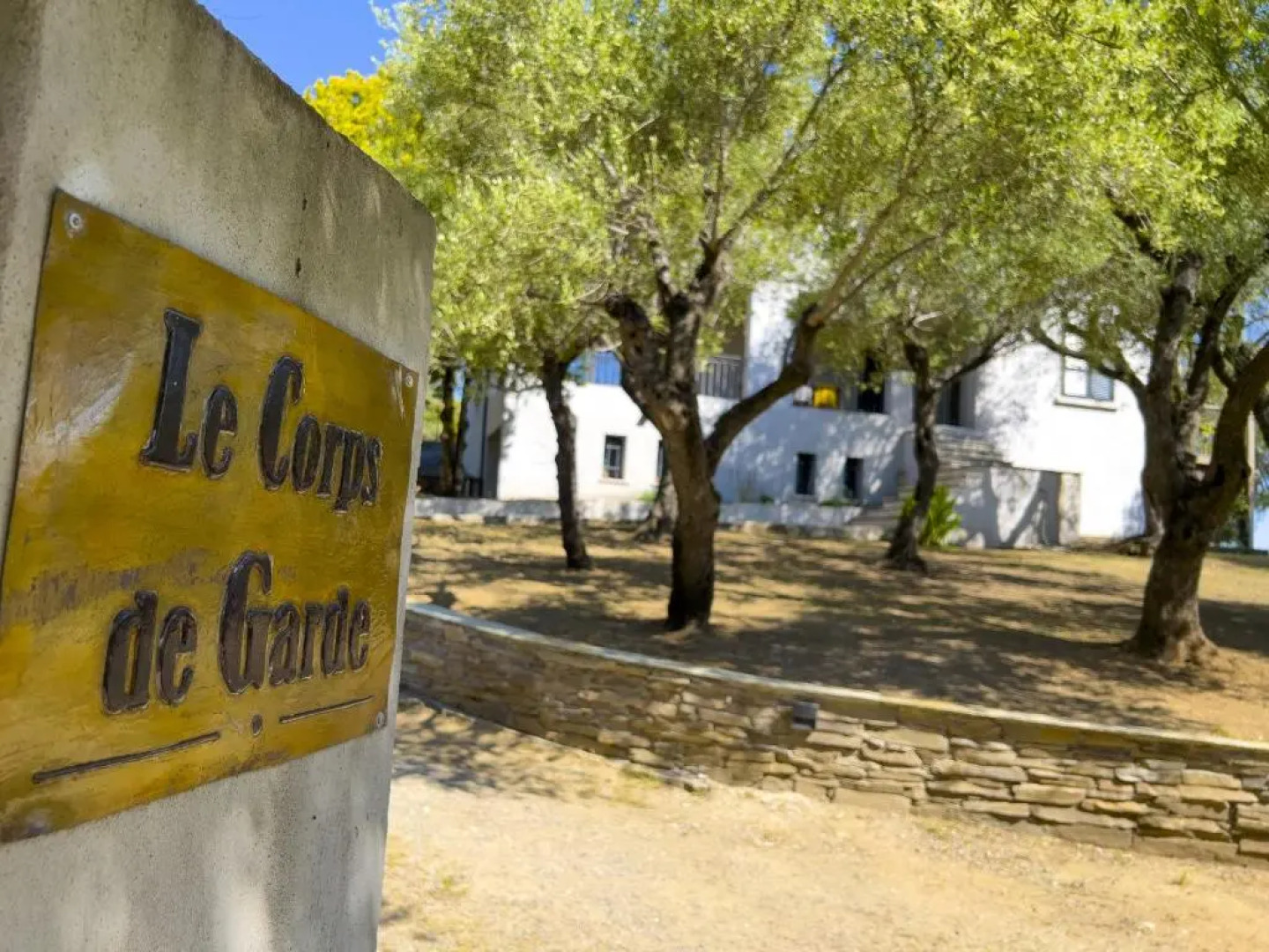 Villa Le Corps de Garde with swimming-pool and garden of 1200m2