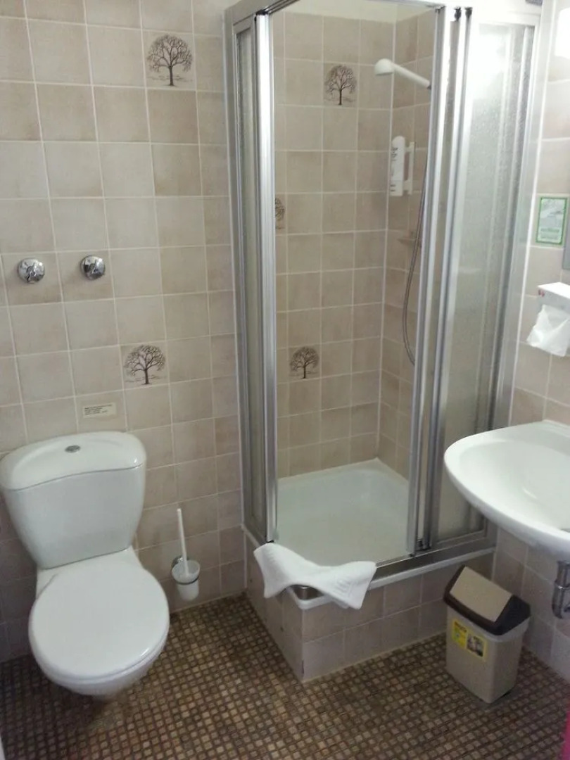 AZK Arbeitnehmer Zentrum Königswinter