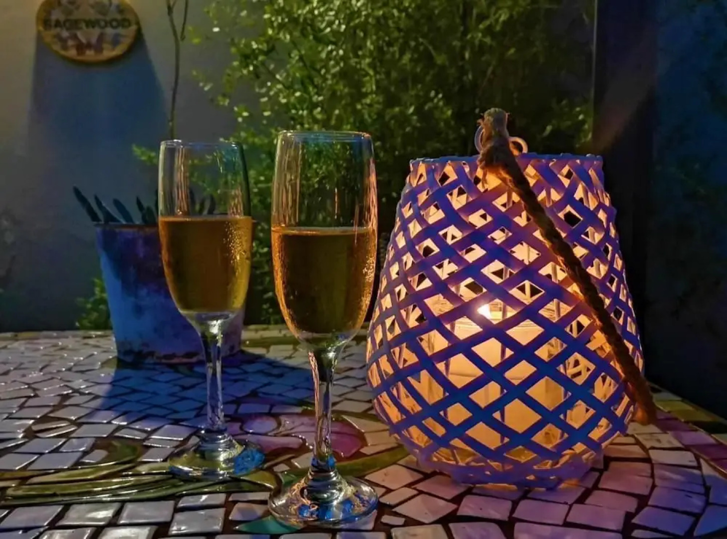 Sagewood Cottage for 2 People With Wonderful Private Terrace in Garden!