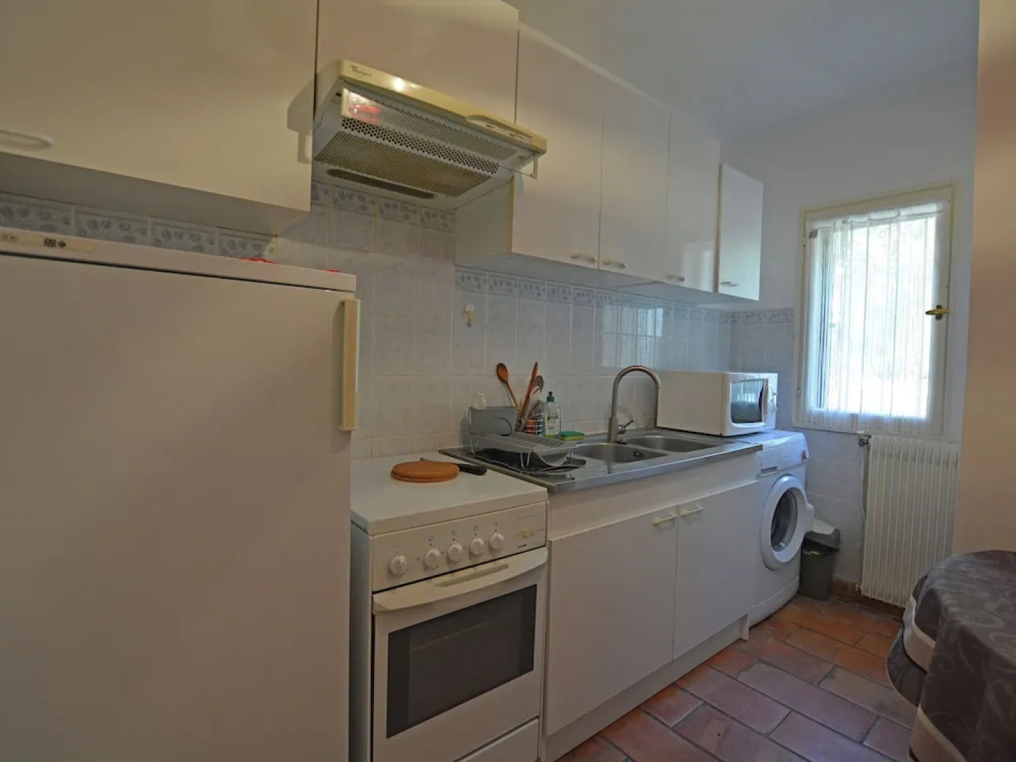 Cushy Villa in Vergèze With Fenced Garden, Terrace, Barbecue