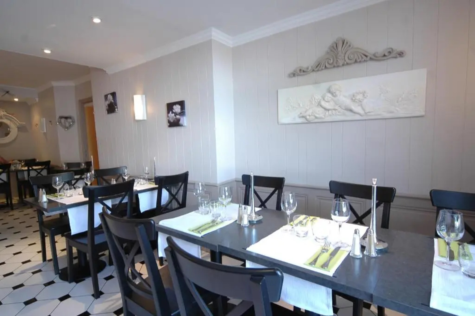 Cristal Hotel Restaurant