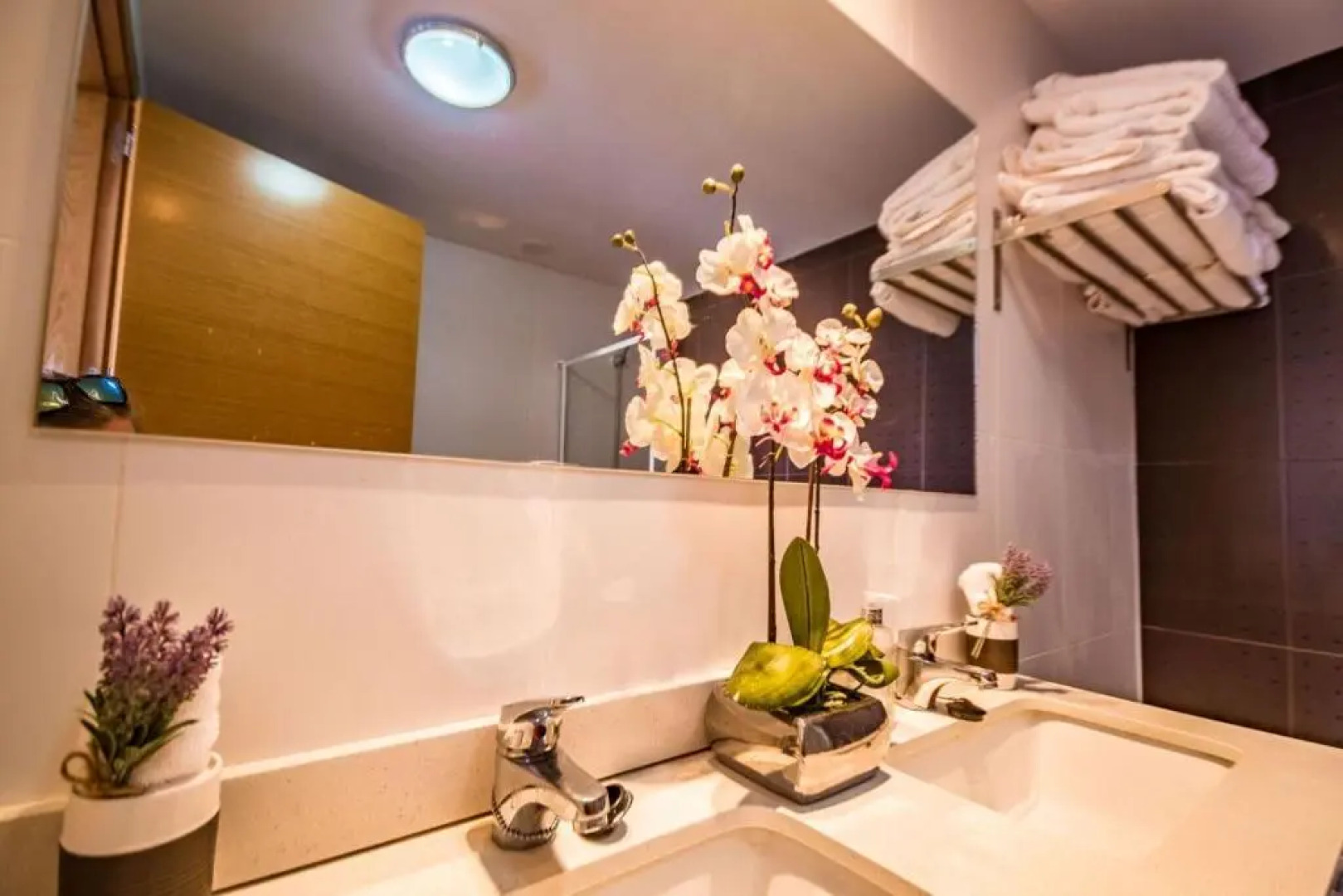 Beautiful 2 Bedroom Apartment - EO6821MM