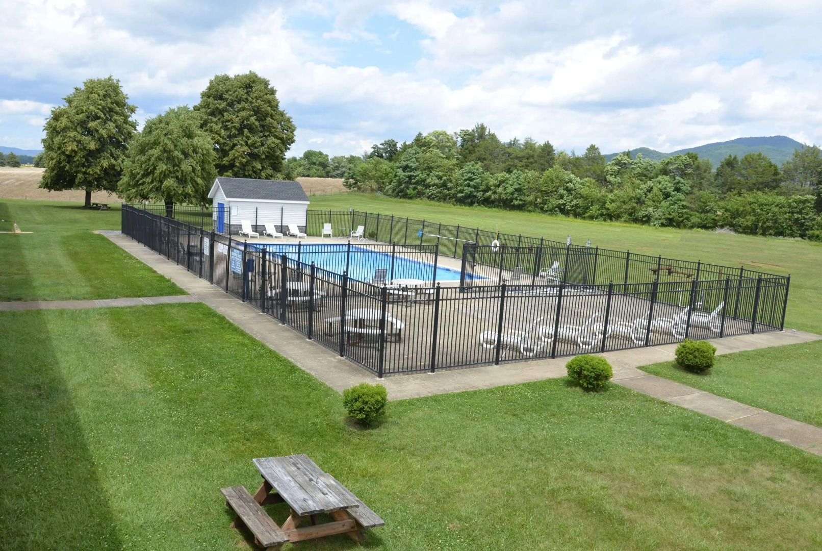 Days Inn by Wyndham Luray Shenandoah