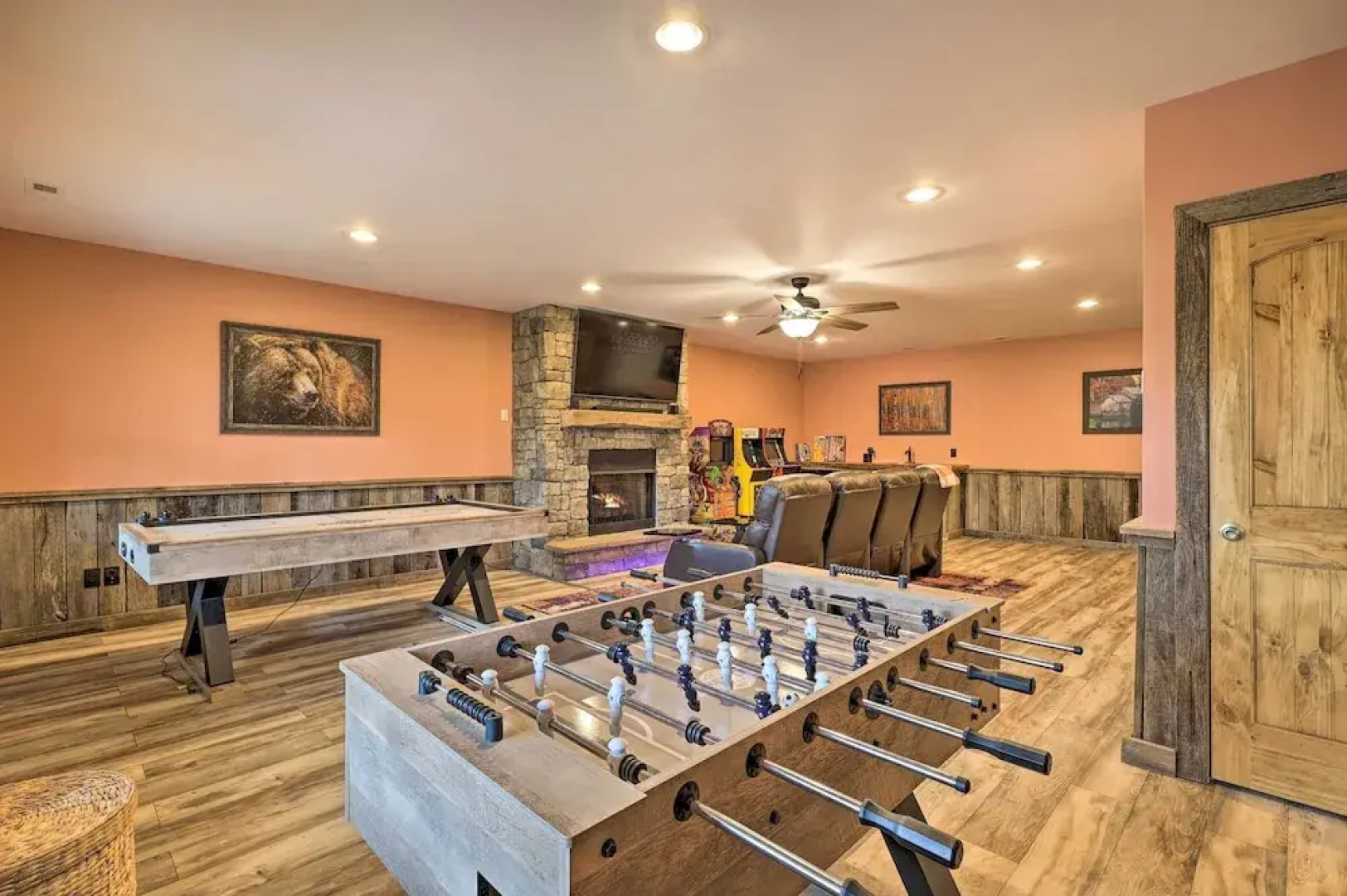 Family Cabin w/ Hot Tub: 12 Mi to Beech Mountain!