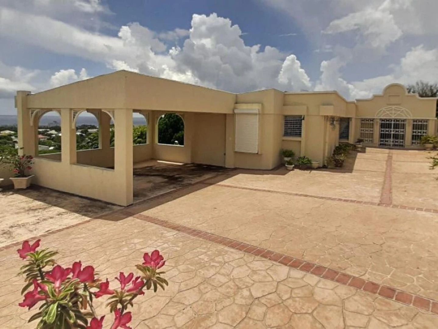 Beautiful 4-bed House With Stunning sea Views