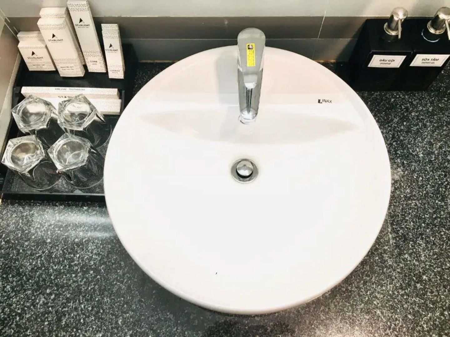 CoTo Starlight Boutique Hotel