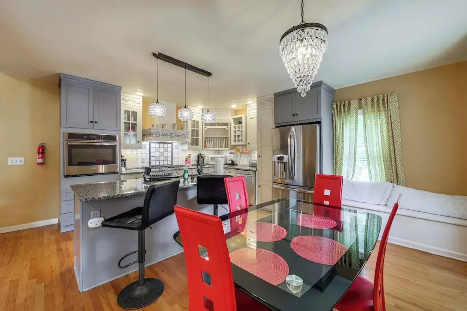 11 Mi to Oneida Lake: Spacious Apt in Verona!