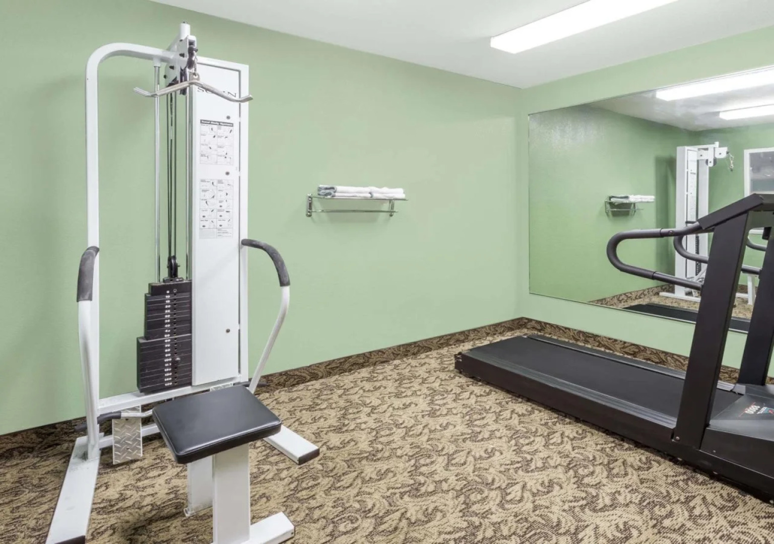 SureStay Plus Hotel by Best Western Bettendorf