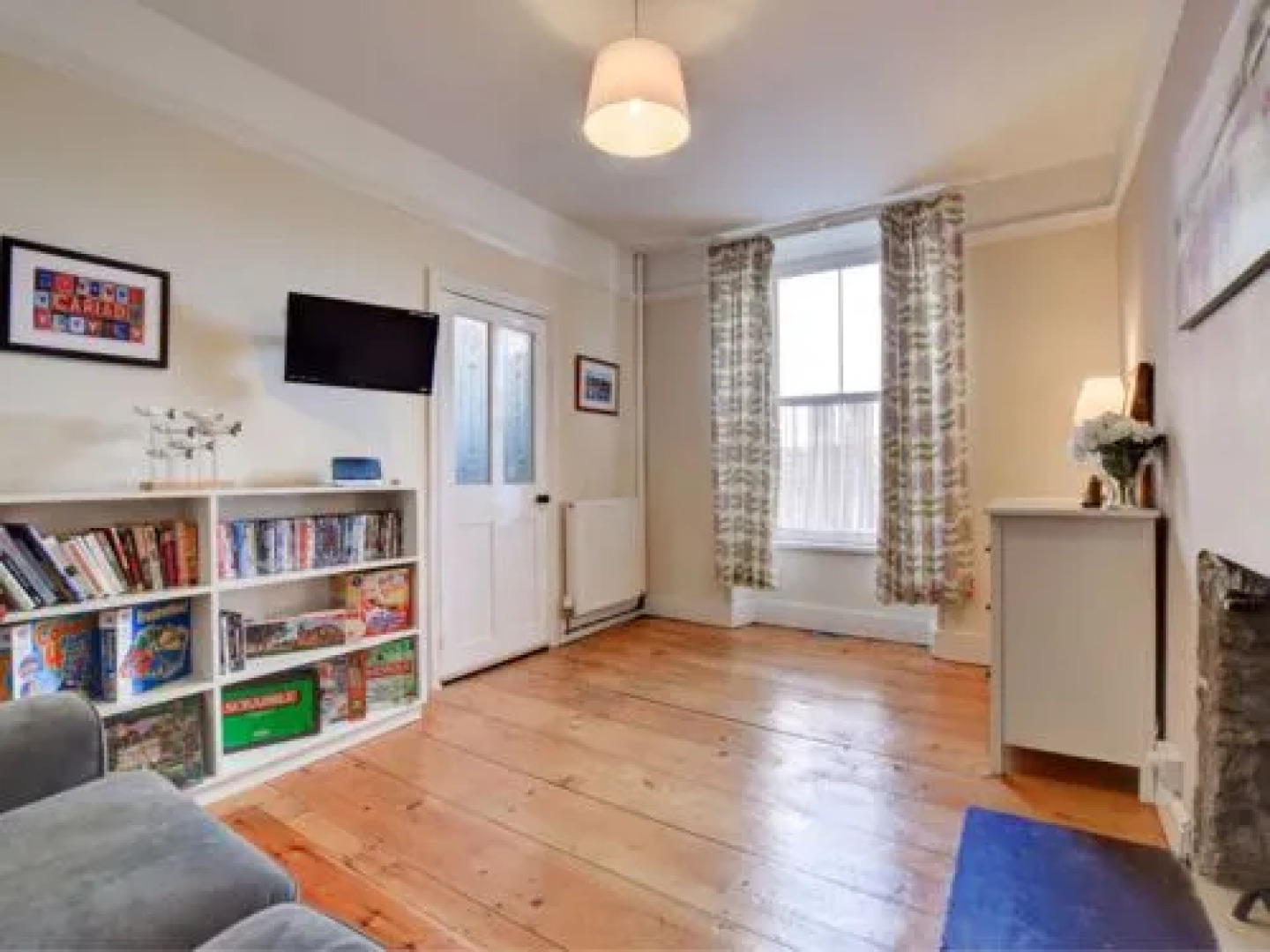 House Bro Aeron Zirl