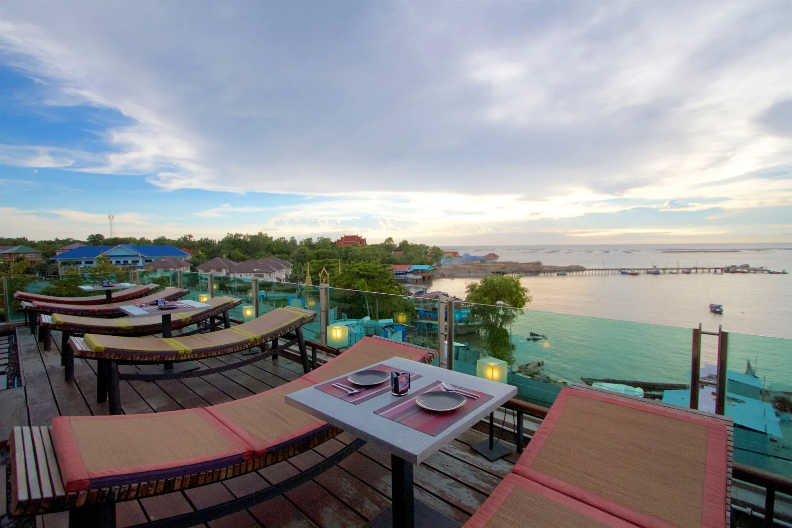 Kroque Boutique & Bistro