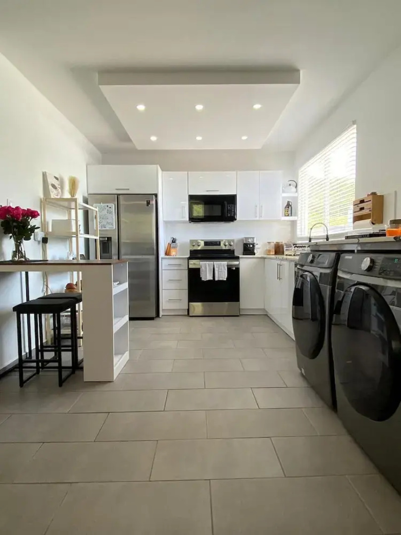 Sea Breeze Tunnel Hideaway 3