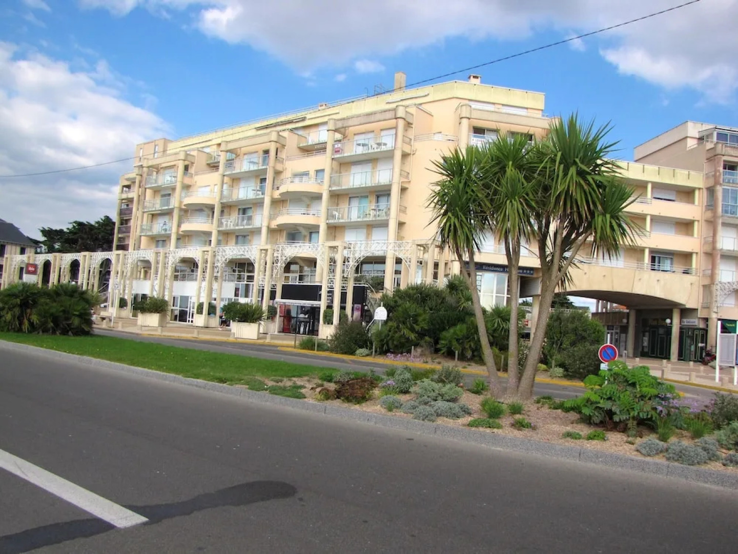 Studio in Pornichet, With Wonderful sea View, Furnished Balcony and Wi