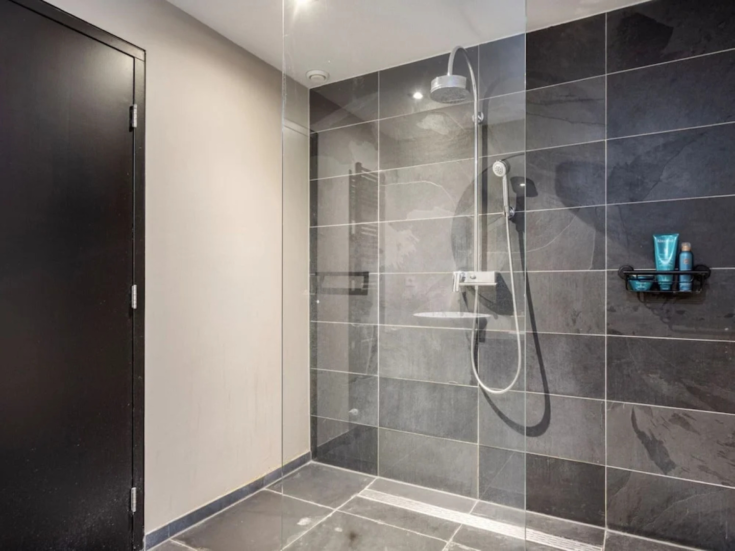 Wellness Villa on the Water Near Harderwijk