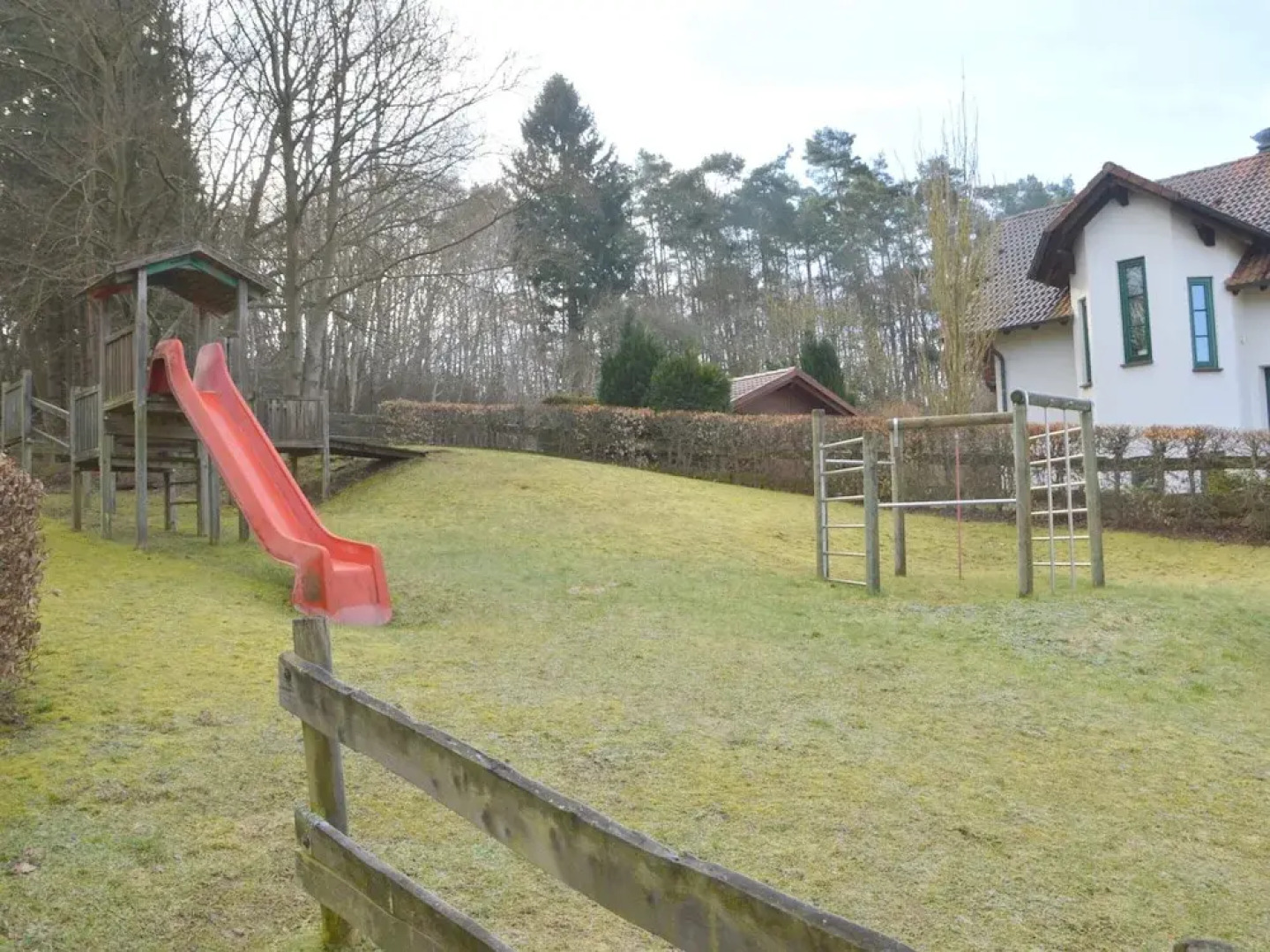 Beautiful Holdiday Home in Ulmen Near the Lake