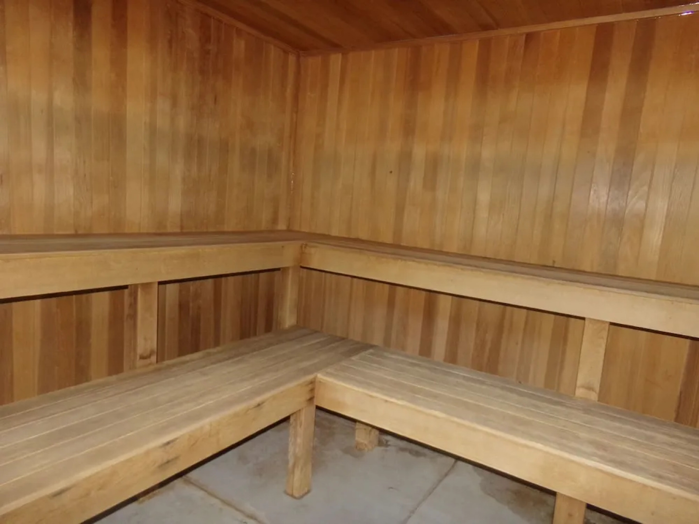 Three House 2 Bed 2 Bath THWC