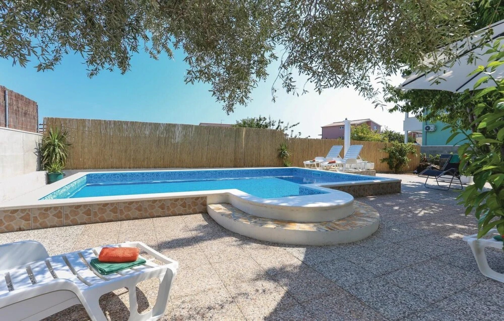 Awesome Home in Kastel Novi With Wifi and 6 Bedrooms