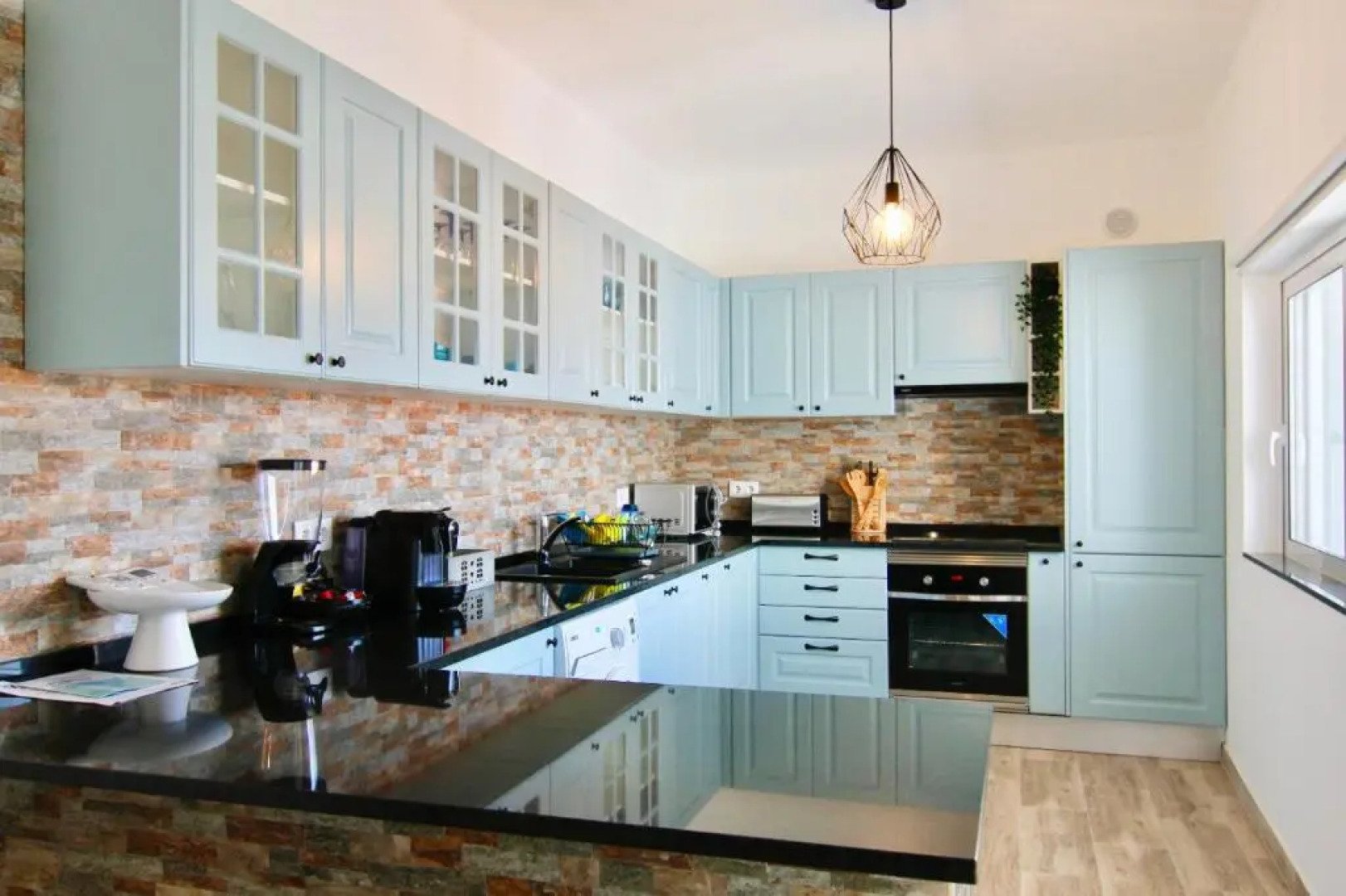 Lagoa Central by Homing