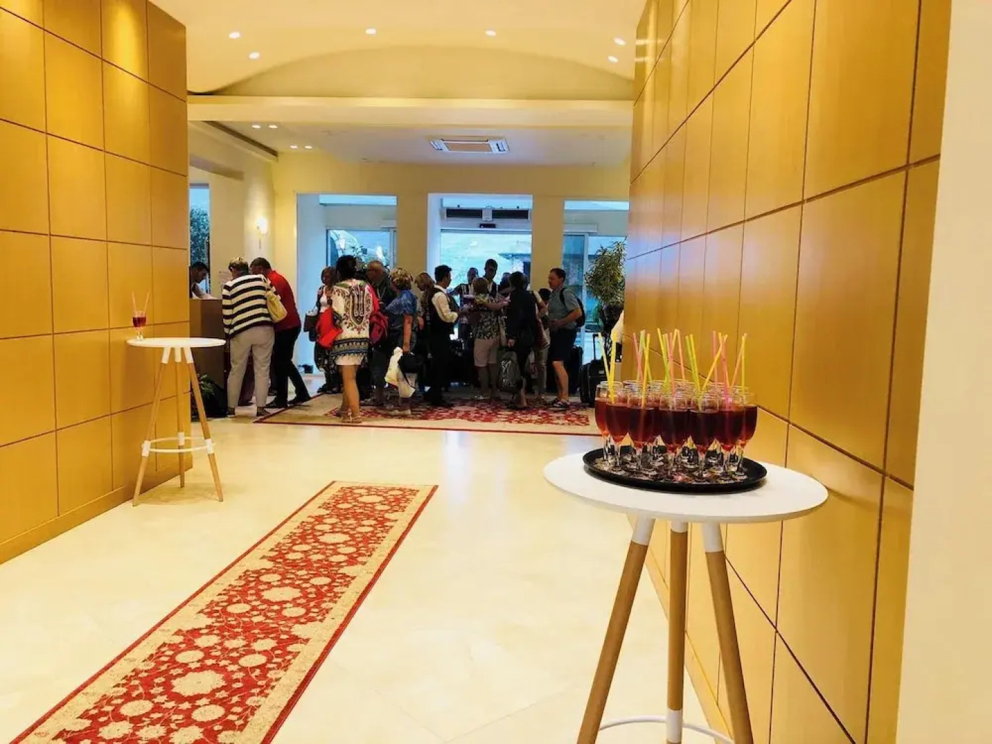 Grand White City Hotel