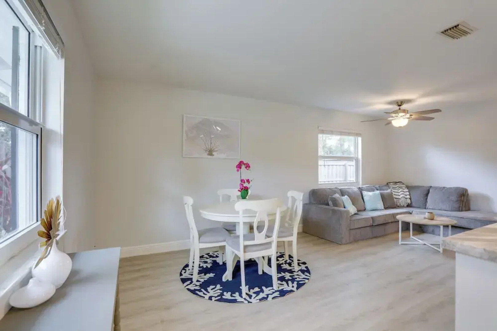 Jupiter Townhome w/ Patio & Yard ~ 6 Mi to Beach!