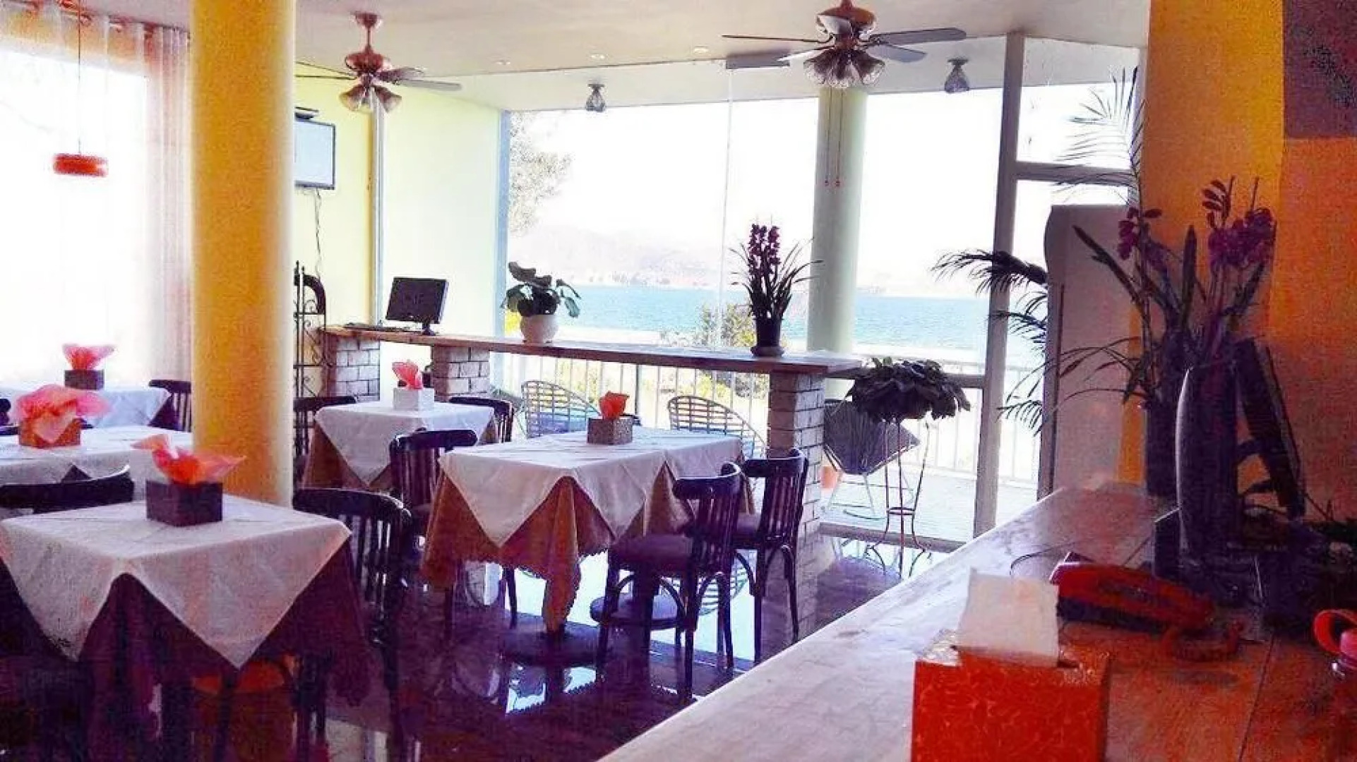 Dali Harbour Plaza Holiday Inn