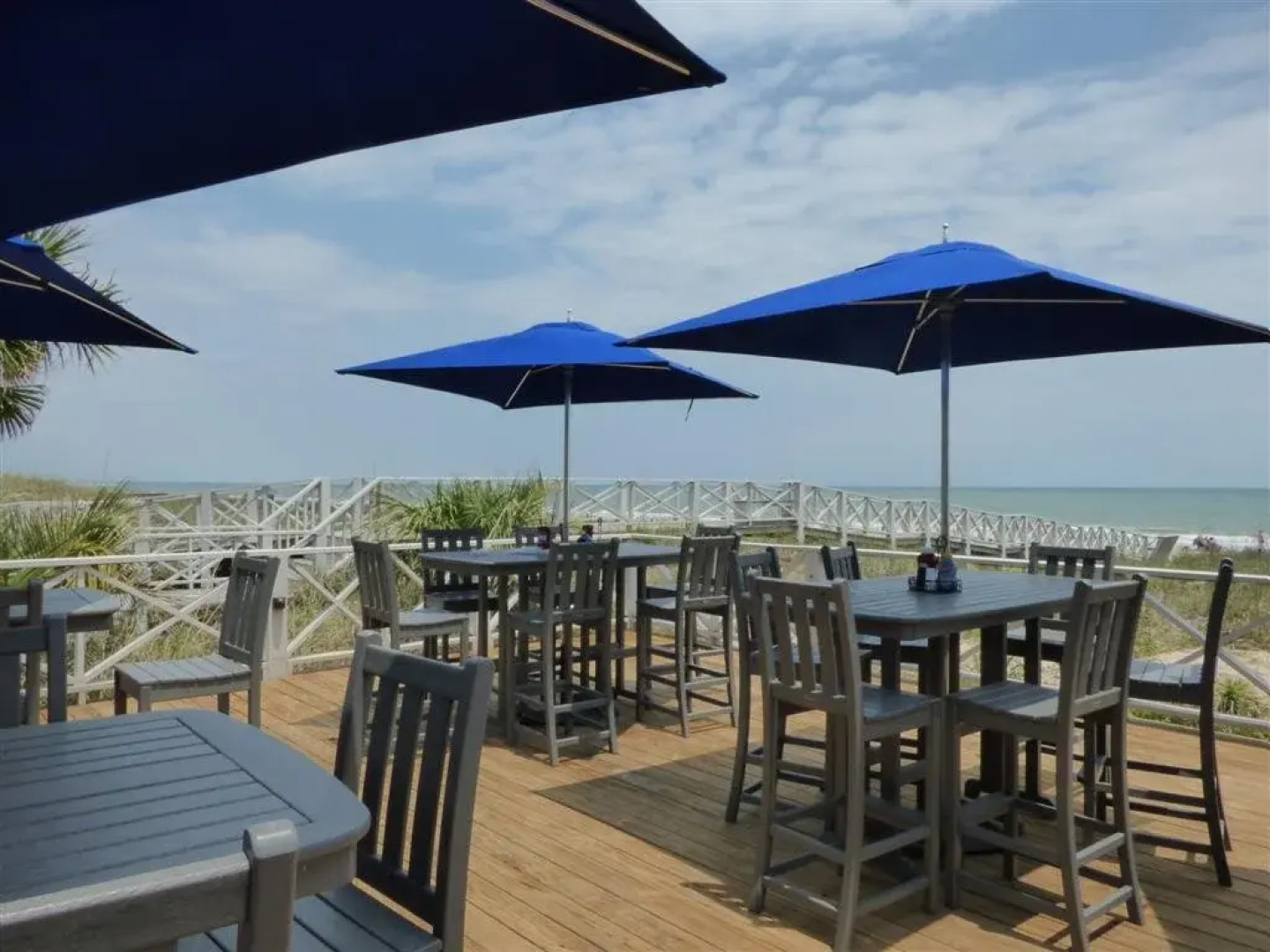 177 Carolina on my Mind 5 Br home by RedAwning