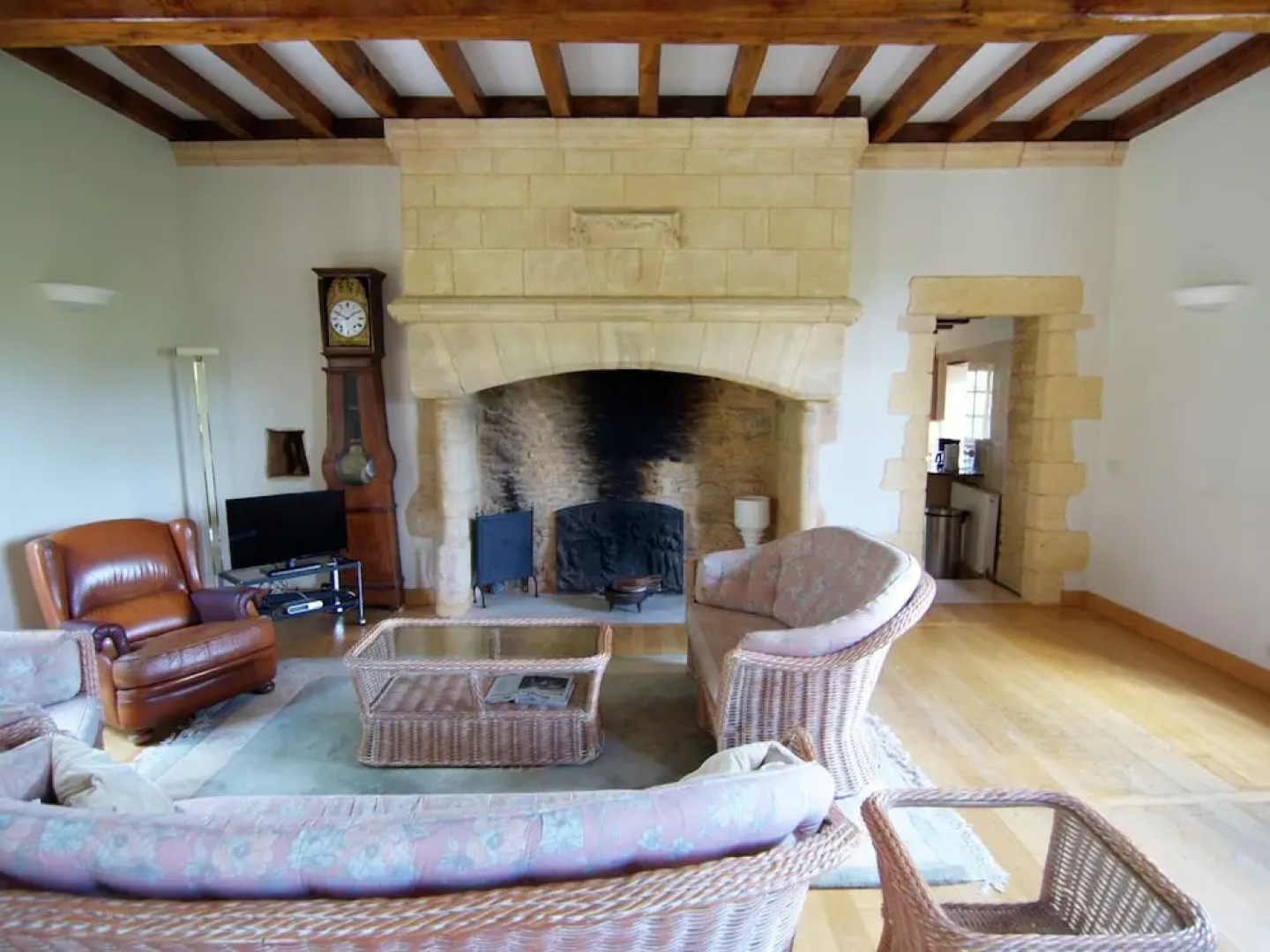 Large Country House With Private Pool and a Nice View Over a Green Landscape