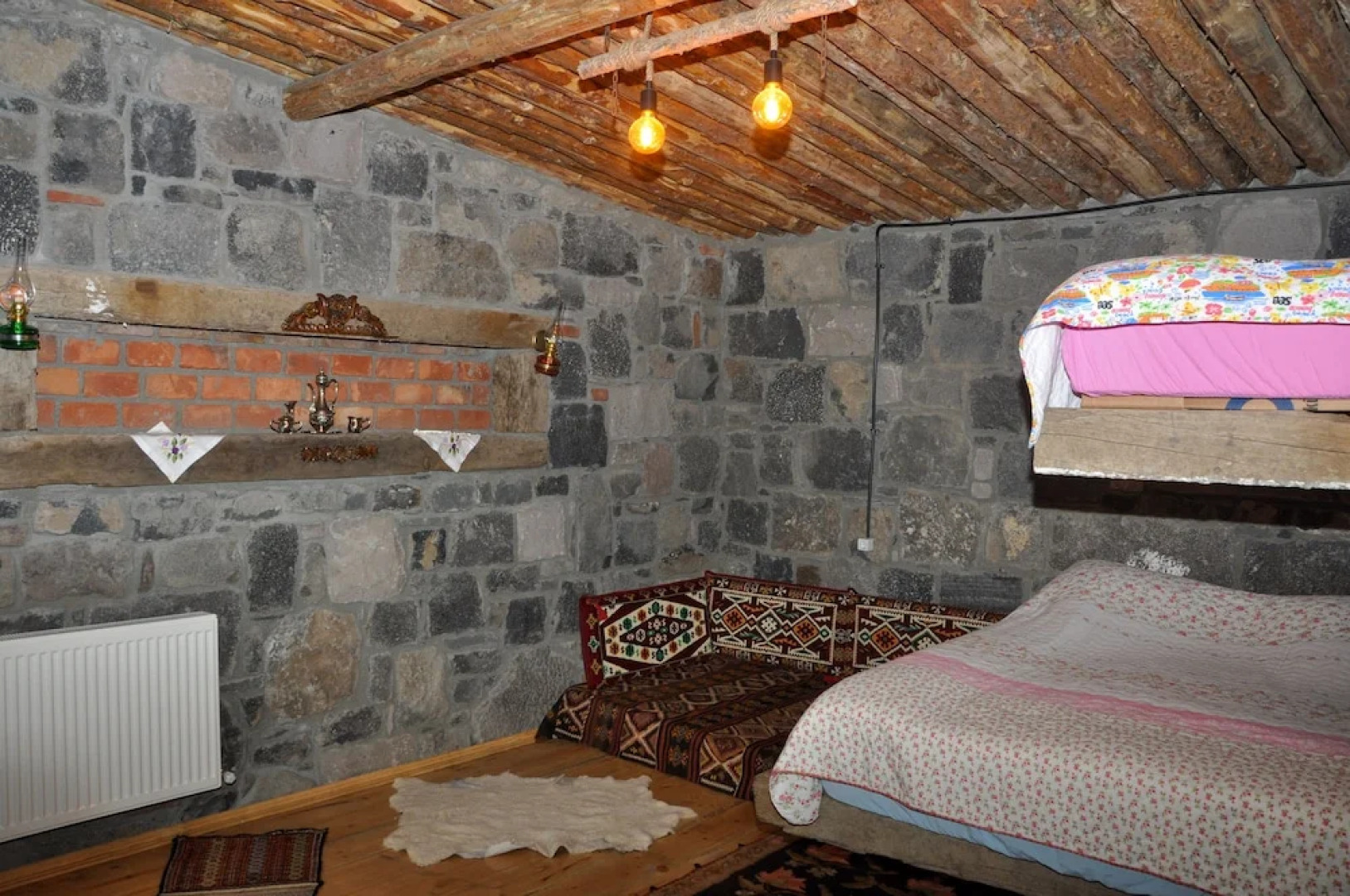 Doğunun Taş Evleri