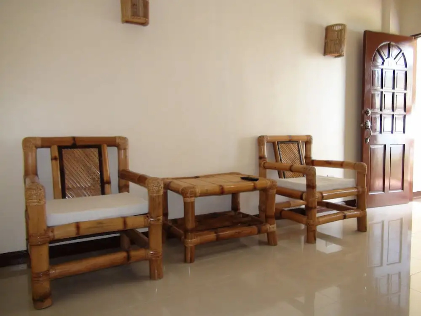 Squares Beachfront Apartments