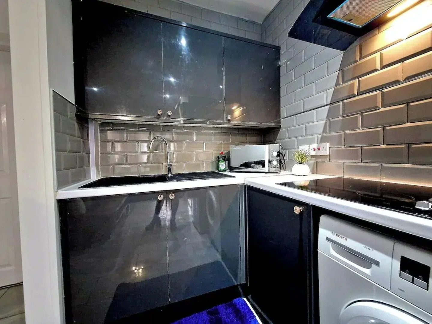 Seaside Bliss Apartment for Style and Comfort