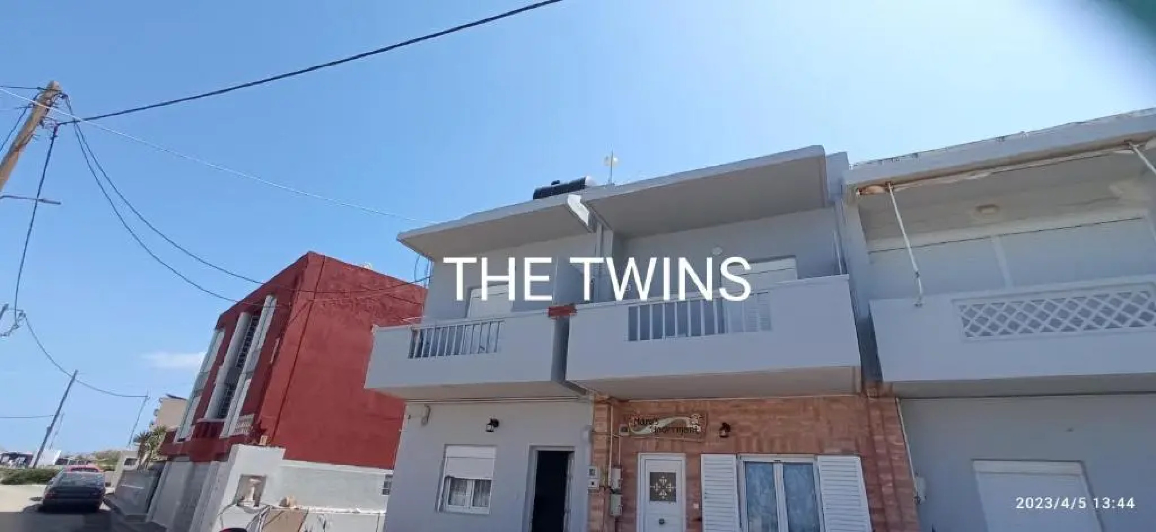 The Twins - Seaside Apartments - 1
