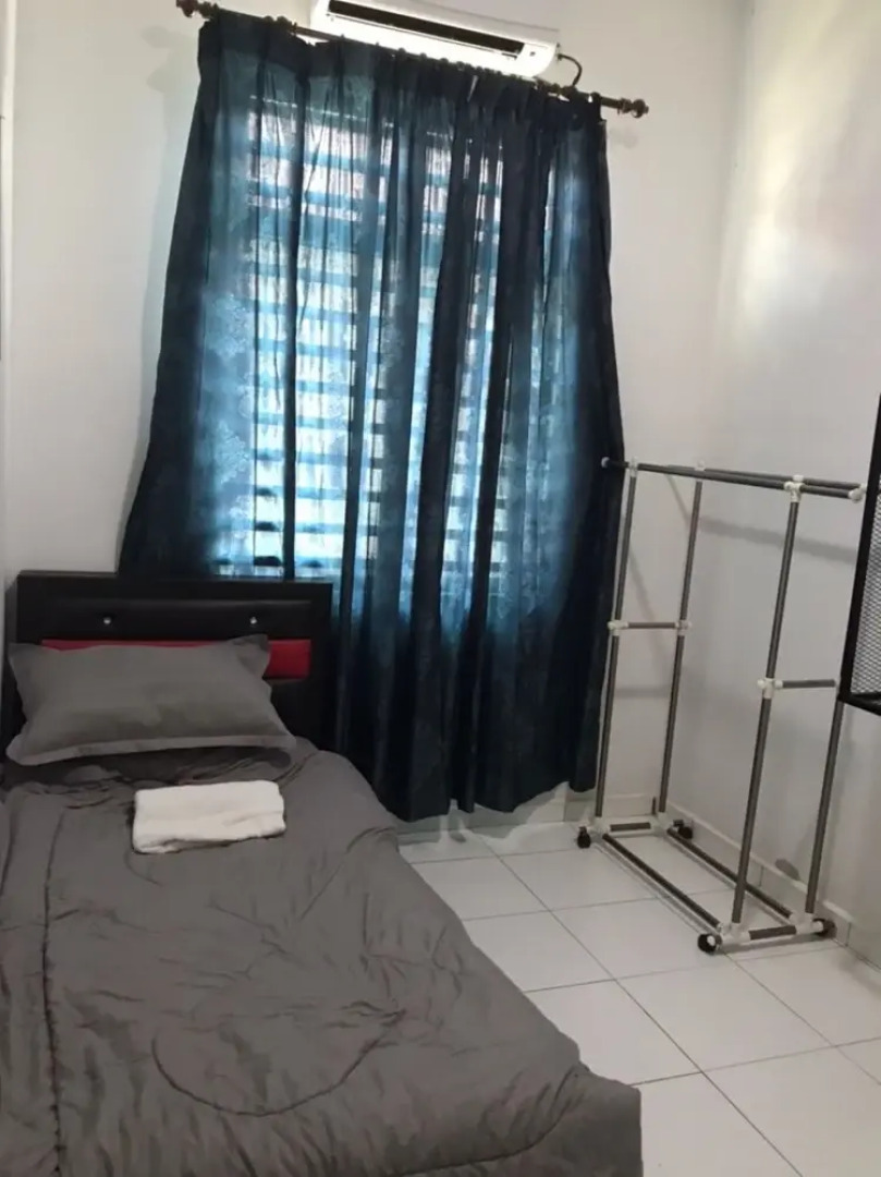 OYO Home 90360 Homestay Bandar Putra 3