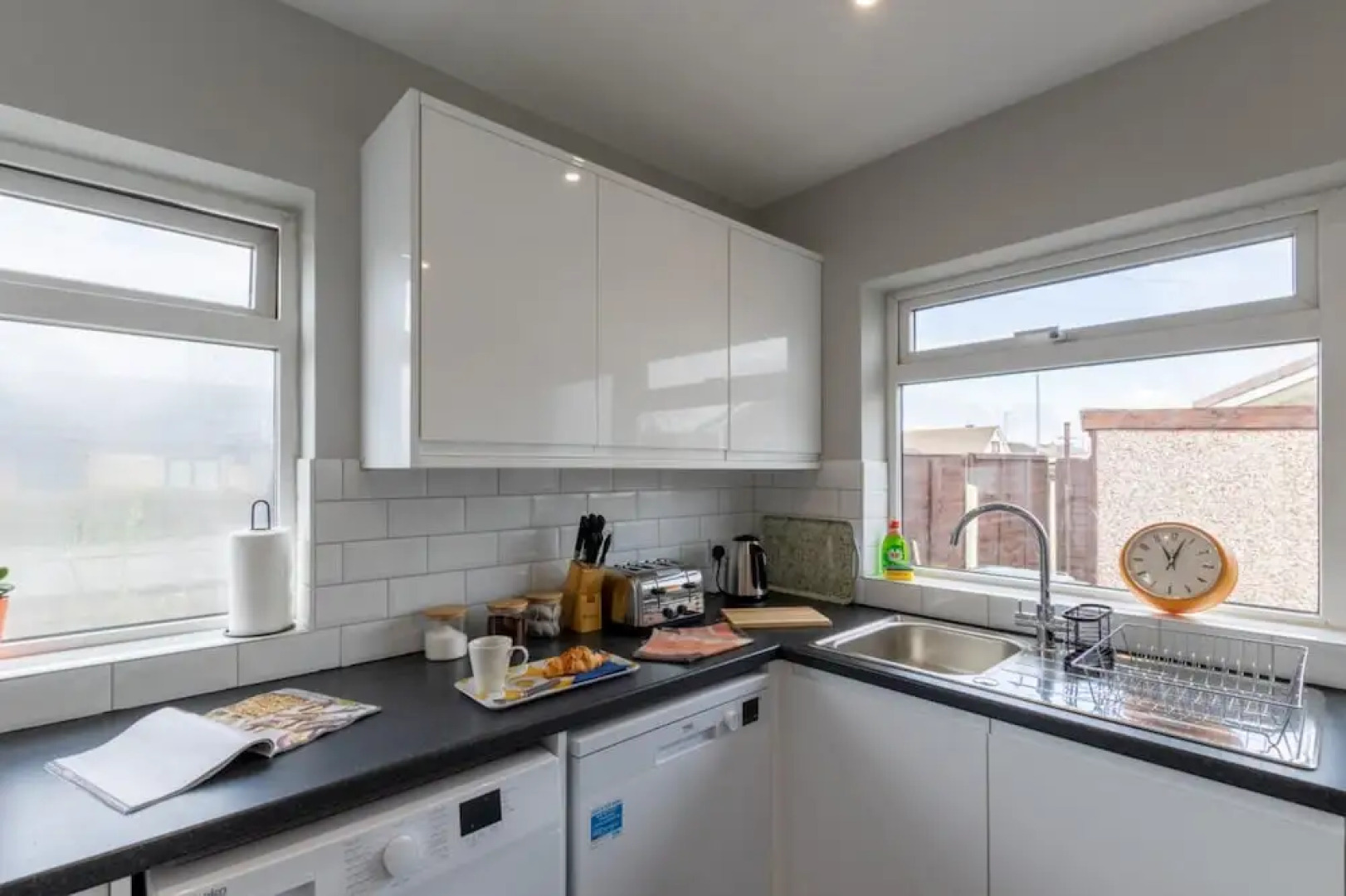 Altham Place-fully Refurbished 2-bath Bungalow