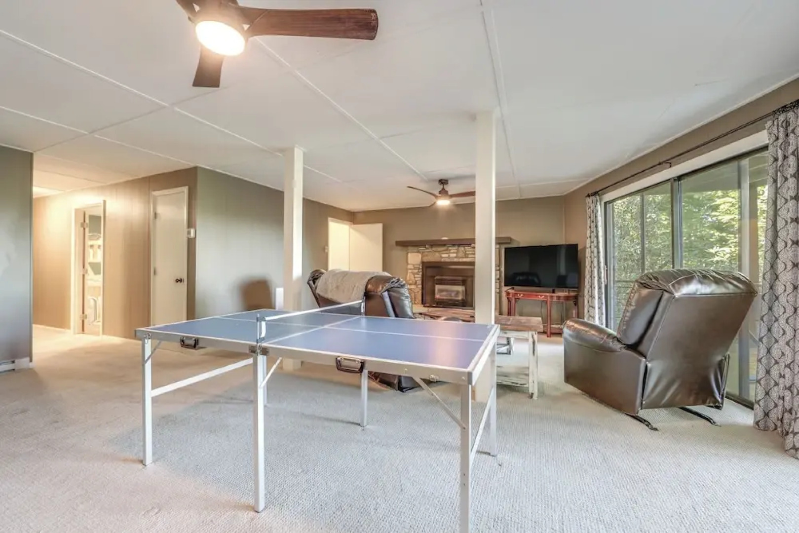 Blue Ridge Pkwy View & Deck: Brevard Home!