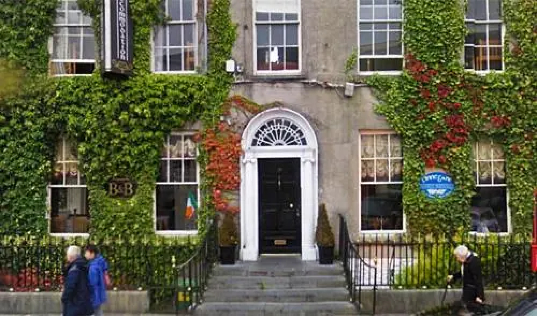 Finnegans Hostel and B&B Accommodation