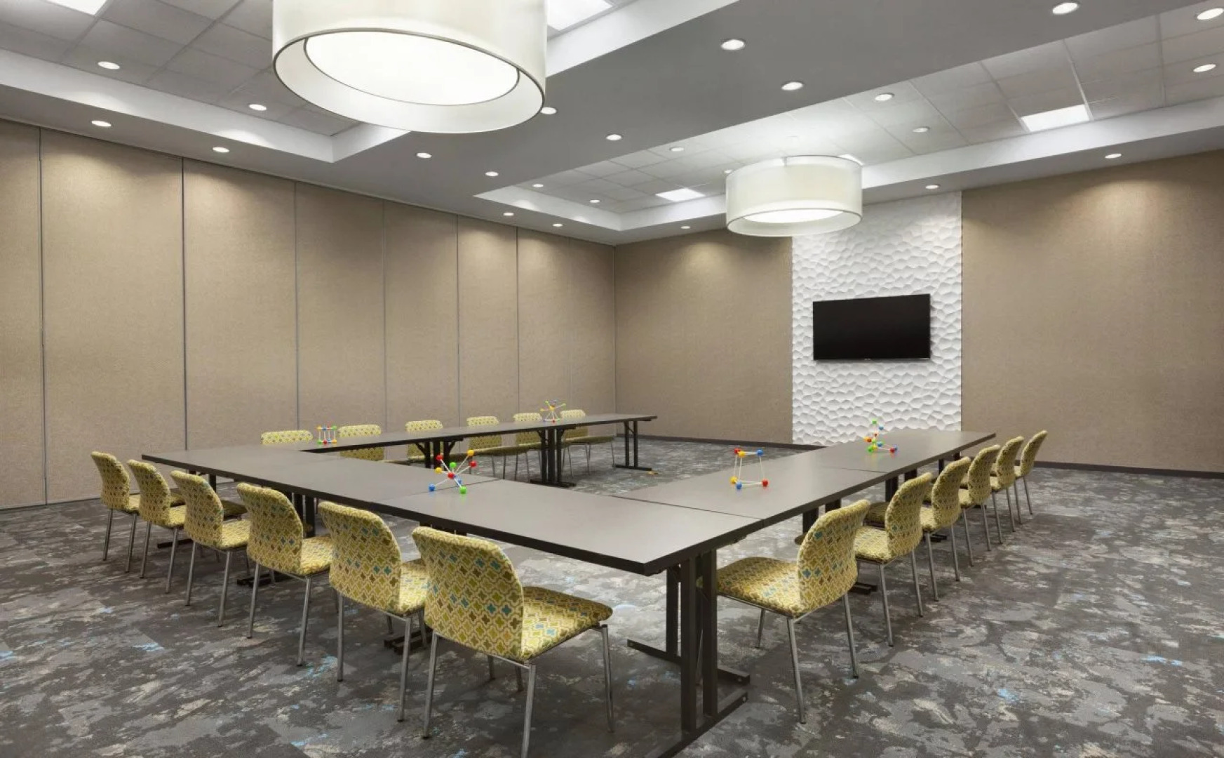 Aloft Jacksonville Tapestry Park