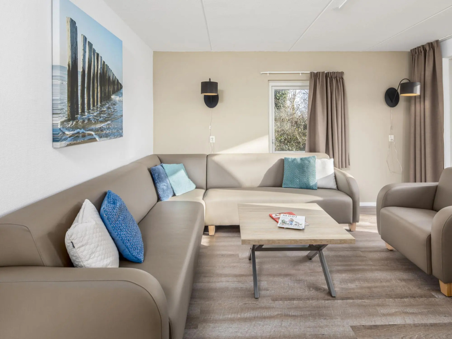 Spacious Holiday Home in Renesse near North Sea