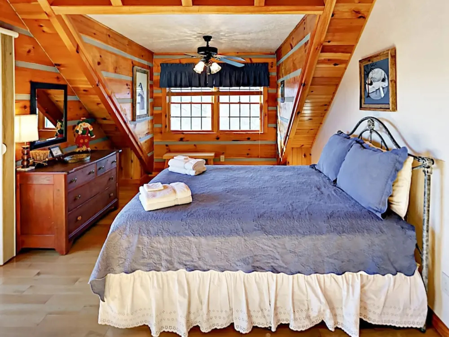 137 Panhandle Rd Cabin 3 Bedrooms 3 Bathrooms Cabin