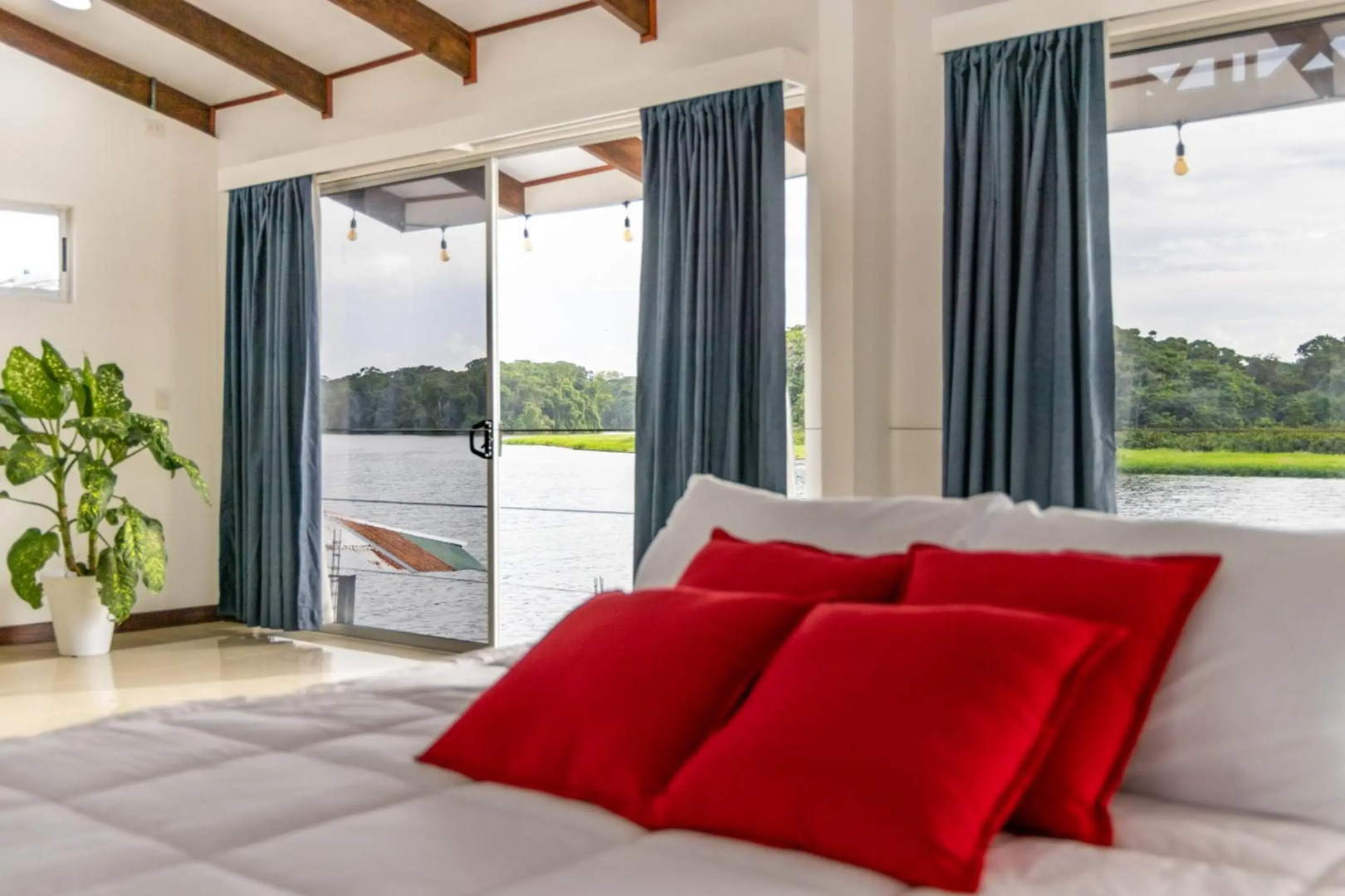 The Babylon Suite Tortuguero