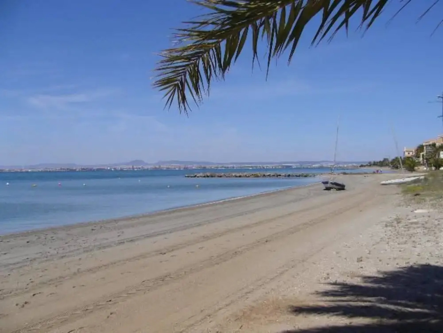 Three Double Bedroom Townhouse in Lovely Village