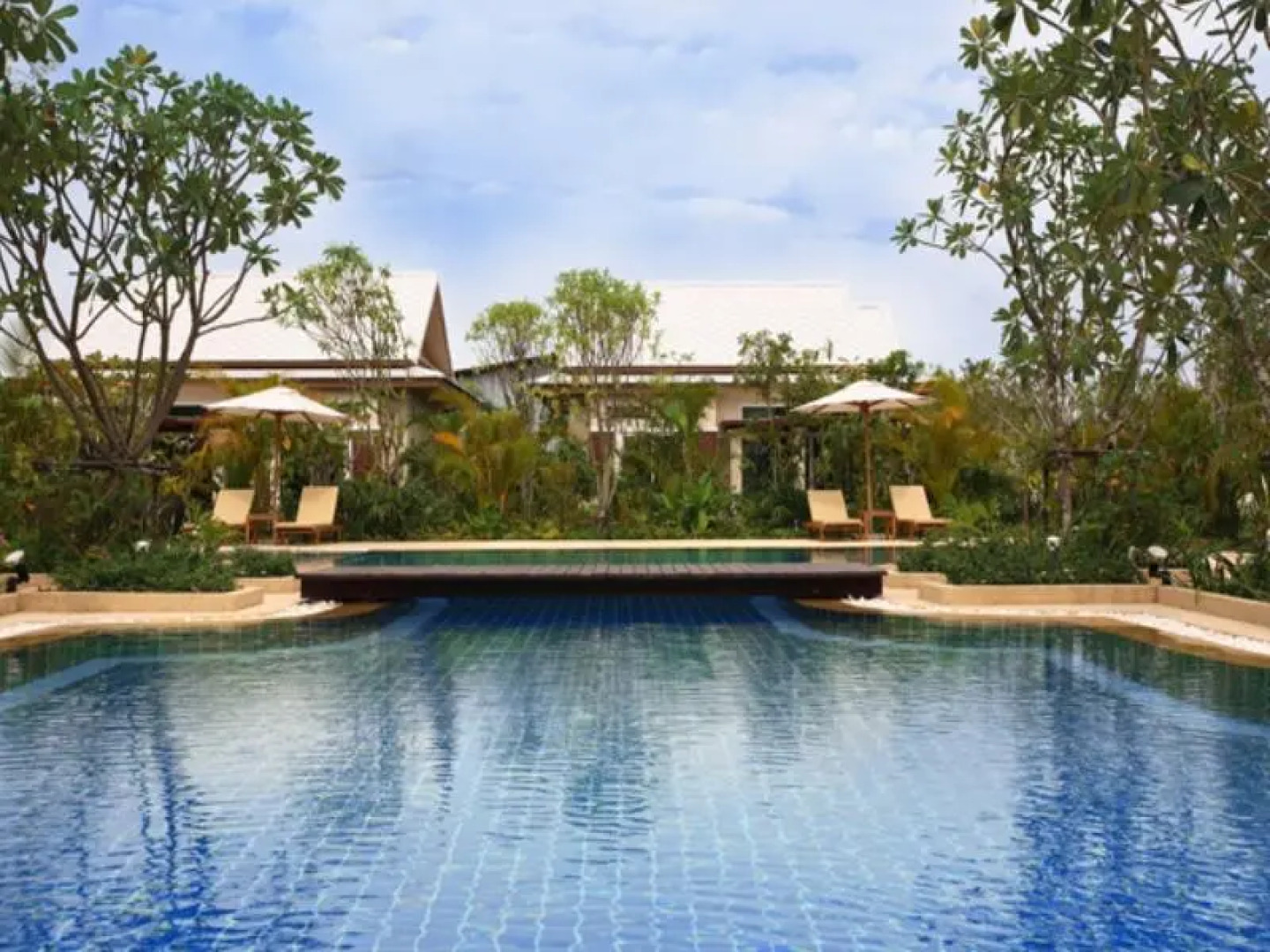 Tachawan Resort & Restaurant