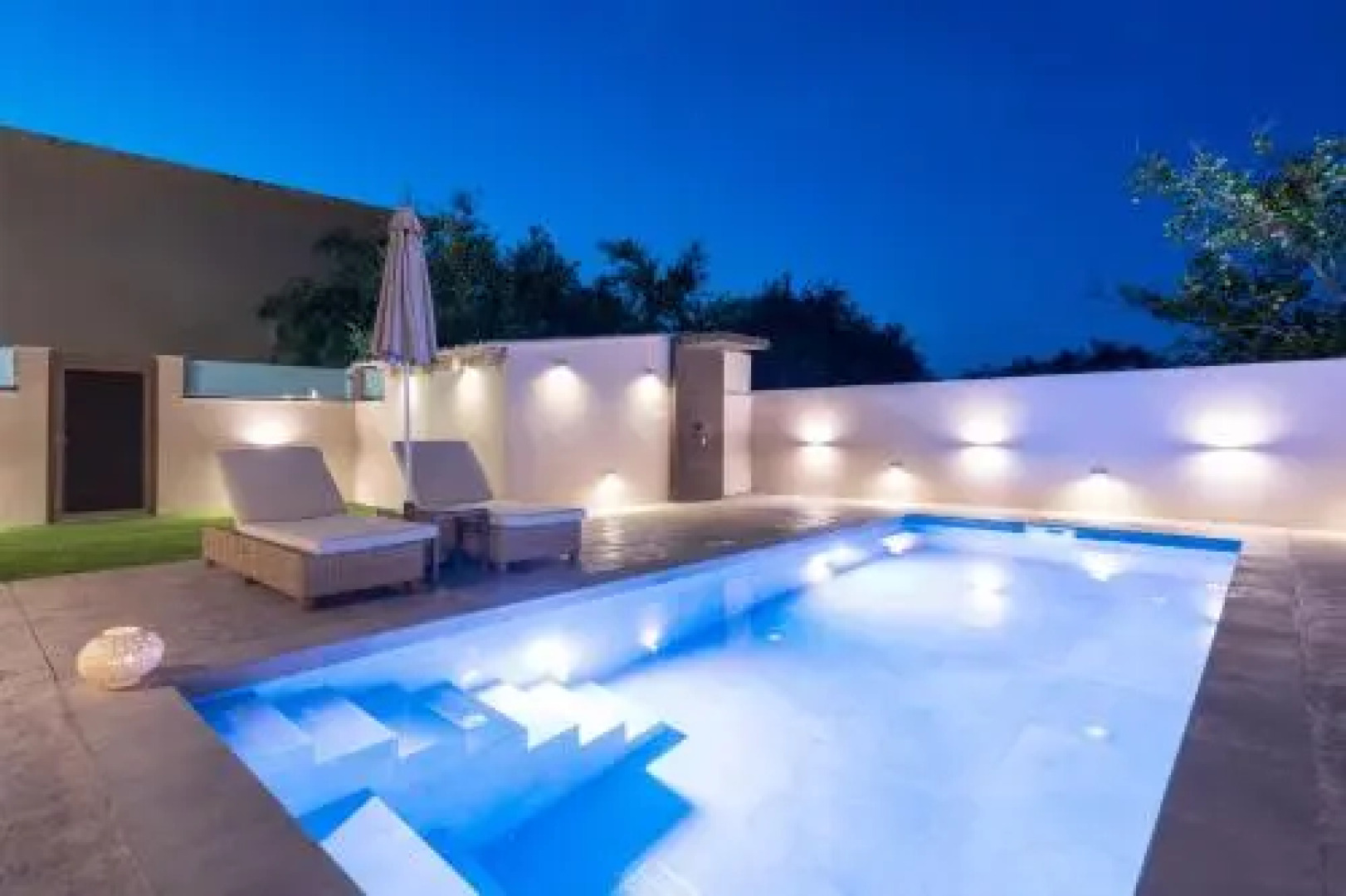 Artemis Luxury Villa